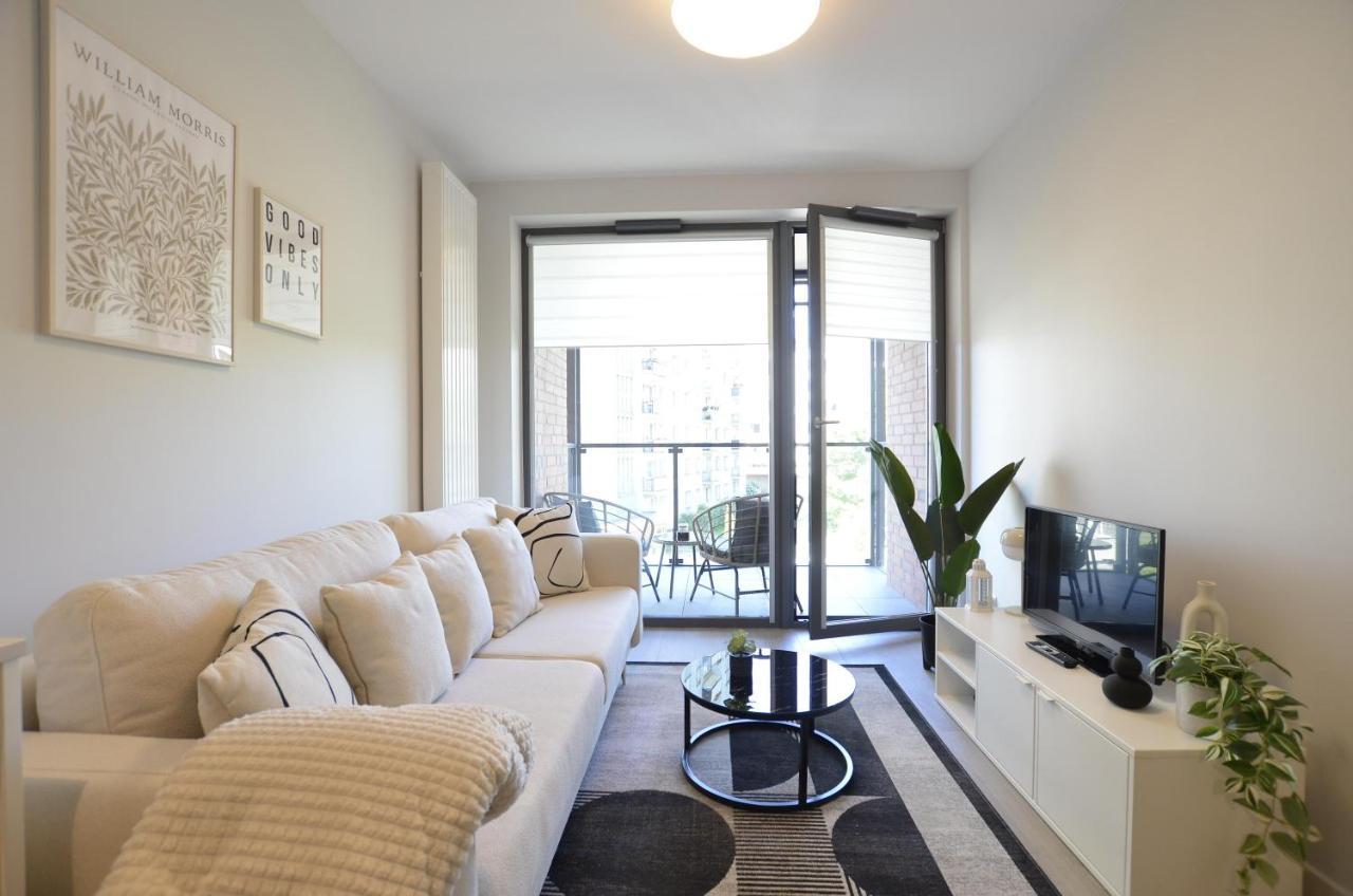 Green Estate Old Town Apartment, Private Parking, Balcony กดัญสก์ ภายนอก รูปภาพ